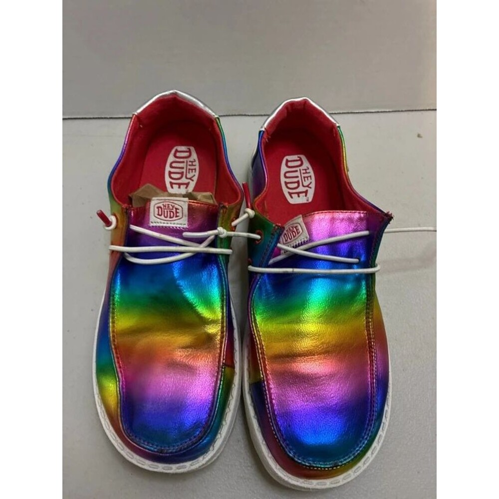 Size 5 Hey Dude girls slip on